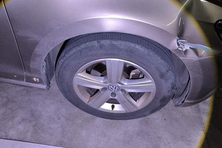 Used Volkswagen Lamando 2017 230TSI DSG Fashion Edition Right Front Wheel Hub