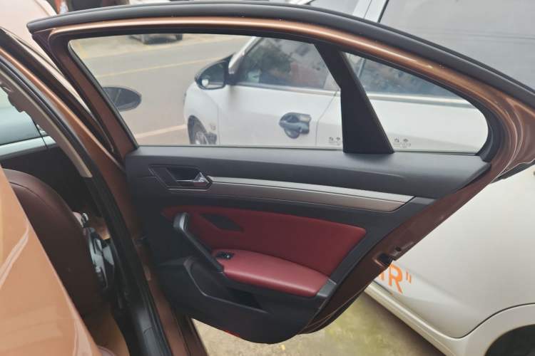 Used Volkswagen Lamando 2017 230TSI DSG Fashion Edition Right Rear Door Interior