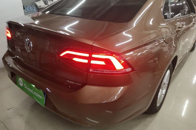 Used Volkswagen Lamando 2017 230TSI DSG Fashion Edition Right Rear Taillight