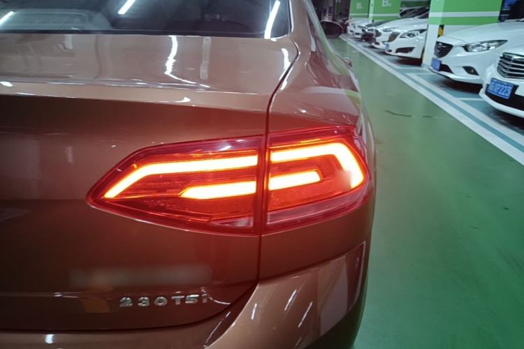 Used Volkswagen Lamando 2017 230TSI DSG Fashion Edition Right Rear Taillight