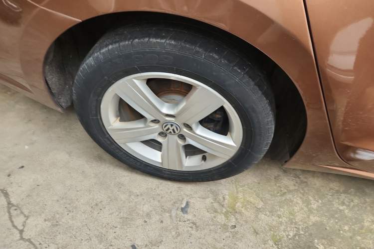 Used Volkswagen Lamando 2017 230TSI DSG Fashion Edition Right Rear Wheel Hub
