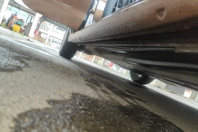 Used Volkswagen Lamando 2017 280TSI DSG Comfort Edition Right Side Sill