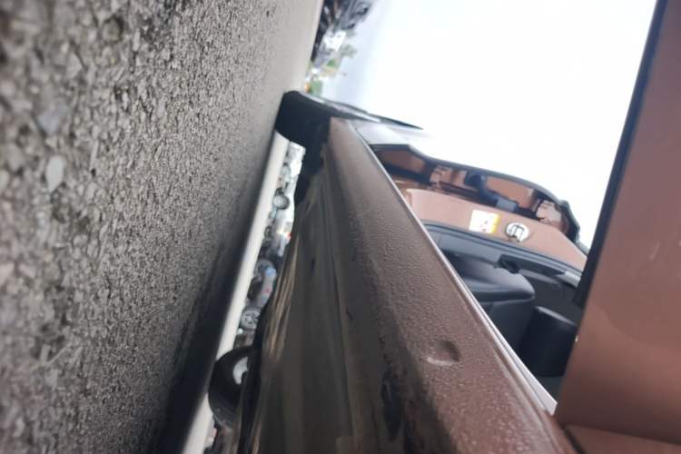Used Volkswagen Lamando 2017 230TSI DSG Fashion Edition Right Side Sill