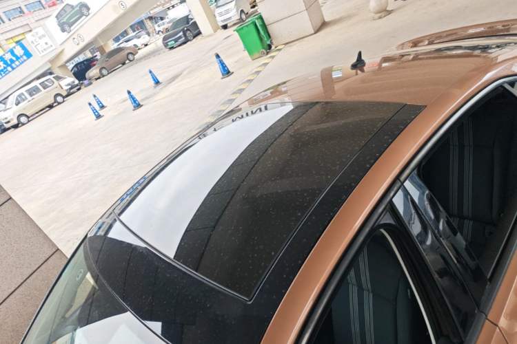 Used Volkswagen Lamando 2017 230TSI DSG Fashion Edition Roof