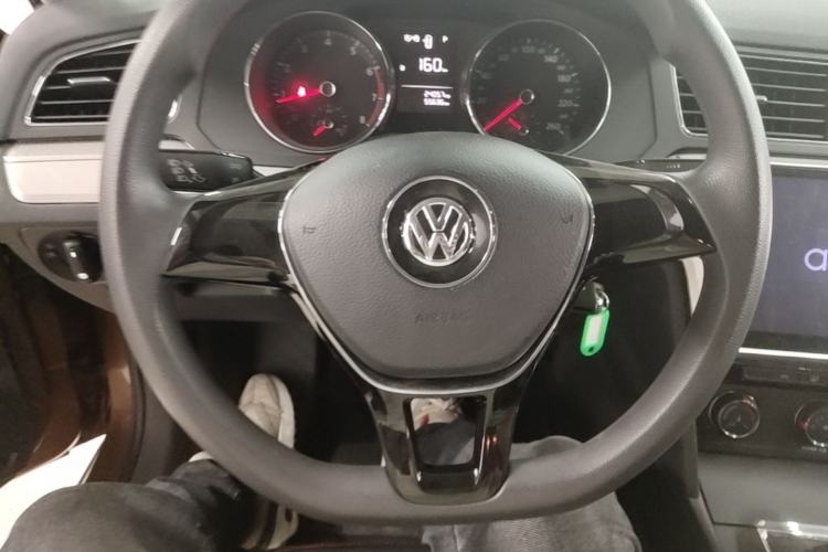 Used Volkswagen Lamando 2017 230TSI DSG Fashion Edition Steering Wheel