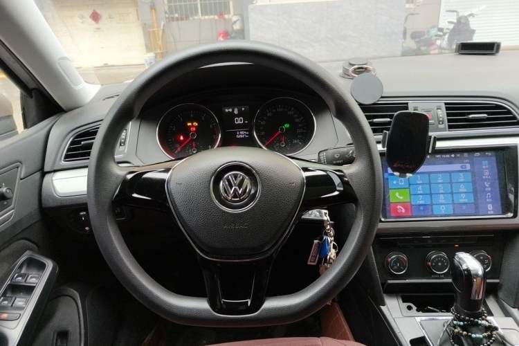 Used Volkswagen Lamando 2017 230TSI DSG Fashion Edition Steering Wheel