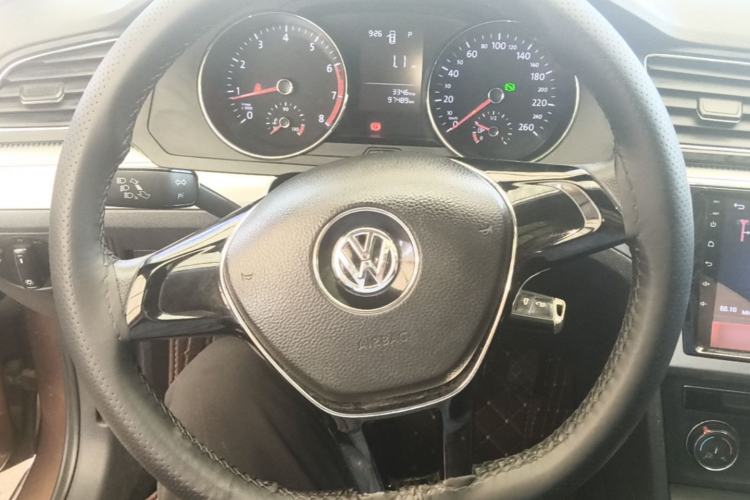 Used Volkswagen Lamando 2017 230TSI DSG Fashion Edition Steering Wheel