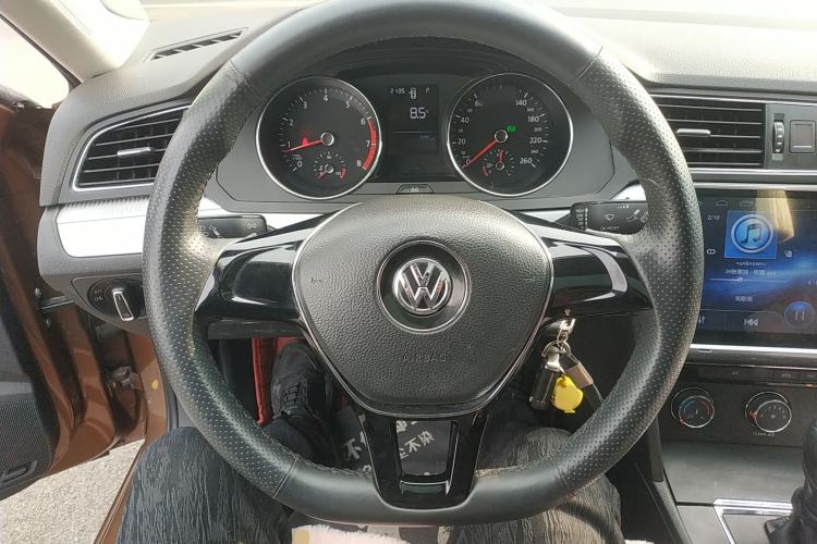 Used Volkswagen Lamando 2017 230TSI DSG Fashion Edition Steering Wheel