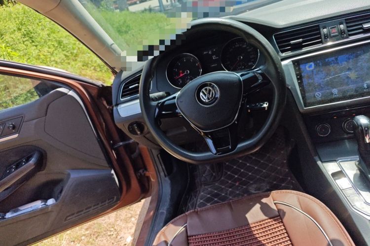Used Volkswagen Lamando 2017 230TSI DSG Fashion Edition Steering Wheel