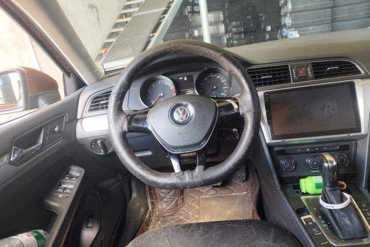 Used Volkswagen Lamando 2017 230TSI DSG Fashion Edition Steering Wheel