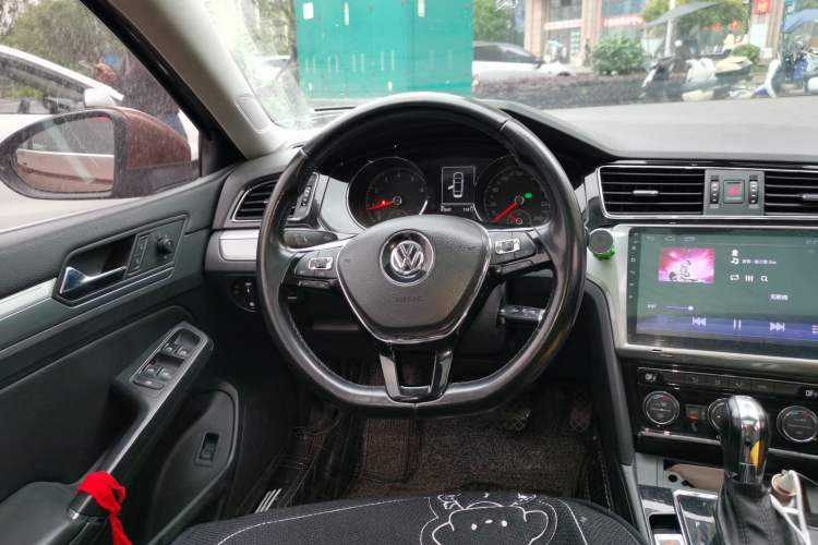 Used Volkswagen Lamando 2017 280TSI DSG Comfort Edition Steering Wheel