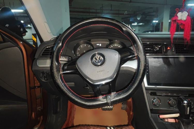 Used Volkswagen Lamando 2017 230TSI DSG Fashion Edition Steering Wheel