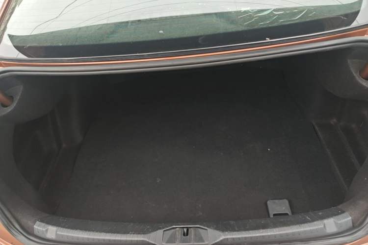 Used Volkswagen Lamando 2017 230TSI DSG Fashion Edition Trunk