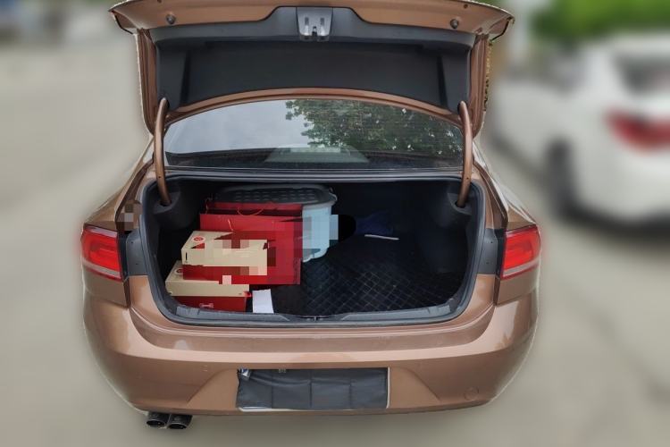 Used Volkswagen Lamando 2017 230TSI DSG Fashion Edition Trunk