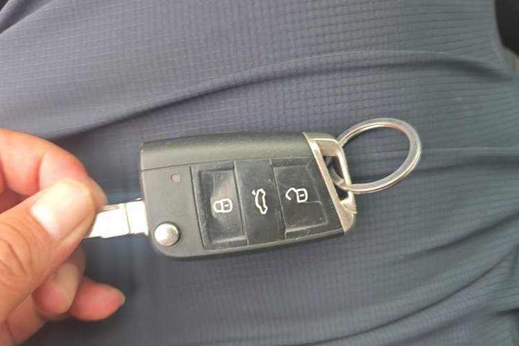 Used Volkswagen Lamando 2017 230TSI DSG Fashion Edition Vehicle Key