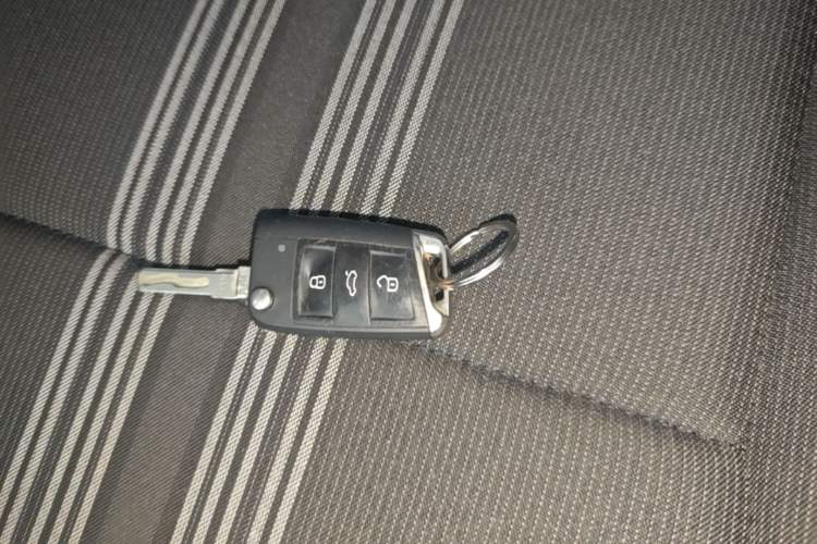 Used Volkswagen Lamando 2017 230TSI DSG Fashion Edition Vehicle Key