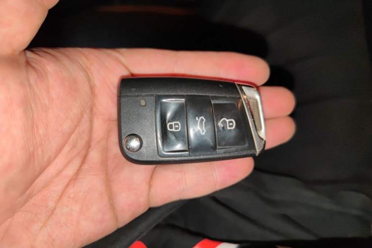 Used Volkswagen Lamando 2017 230TSI DSG Fashion Edition Vehicle Key