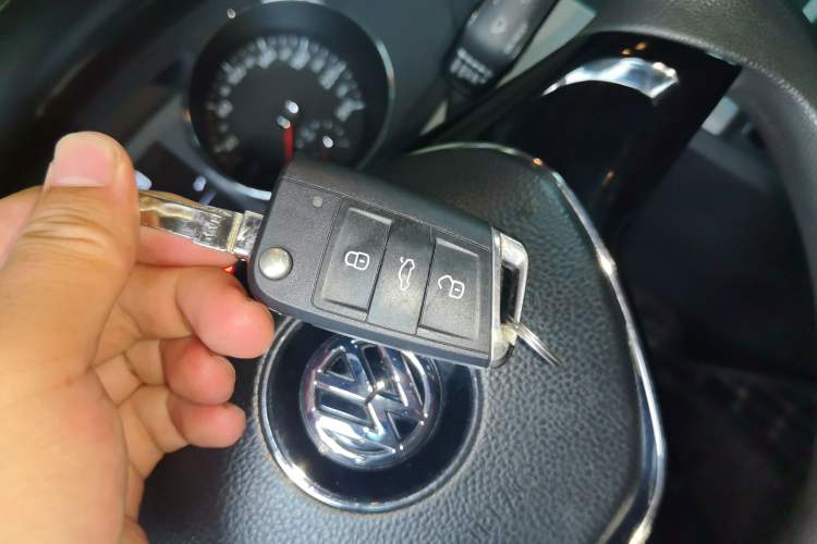 Used Volkswagen Lamando 2017 230TSI DSG Fashion Edition Vehicle Key