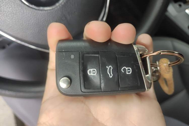 Used Volkswagen Lamando 2017 230TSI DSG Fashion Edition Vehicle Key