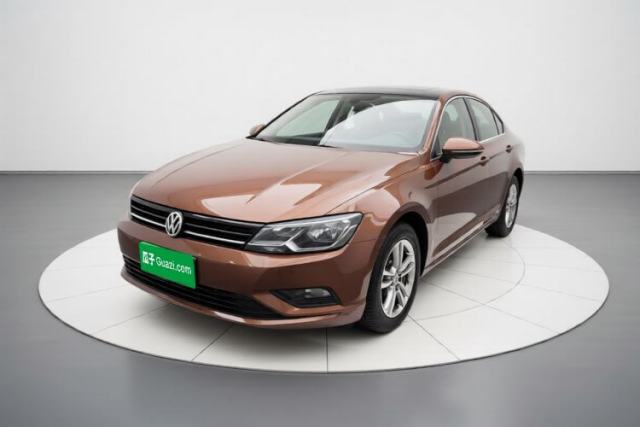 Ojetý Volkswagen Lamando 2017 230TSI DSG Fashion Edition