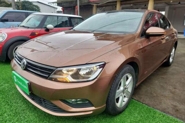Ojetý Volkswagen Lamando 2017 230TSI DSG Fashion Edition