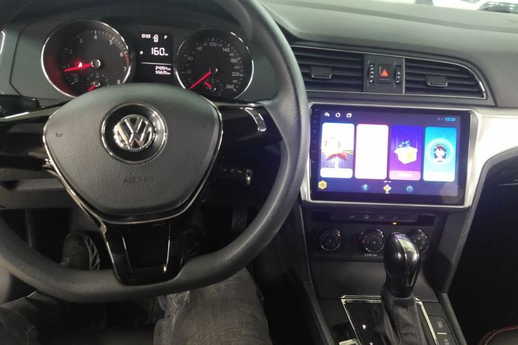 Used Volkswagen Lamando 2017 230TSI DSG Fashion Edition Center Console