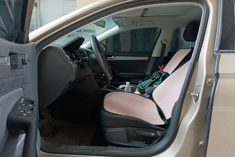 Used Volkswagen Lamando 2017 230TSI DSG Fashion Edition Driver Seat