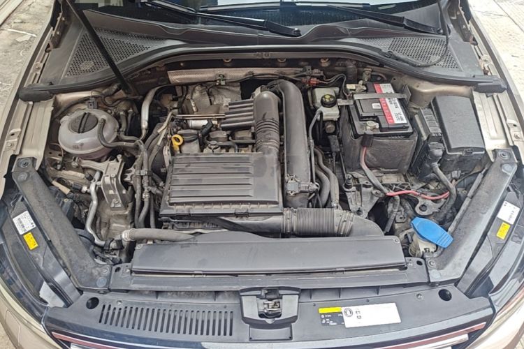 Used Volkswagen Lamando 2017 280TSI DSG Luxury Edition Engine Bay