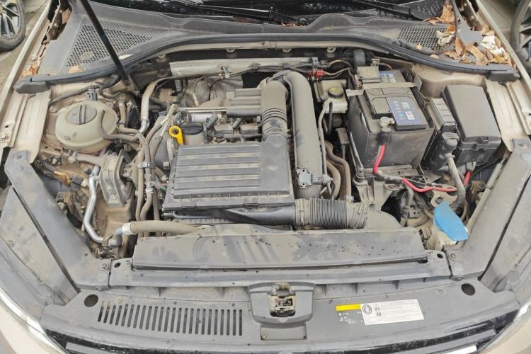 Used Volkswagen Lamando 2017 230TSI DSG Fashion Edition Engine Bay