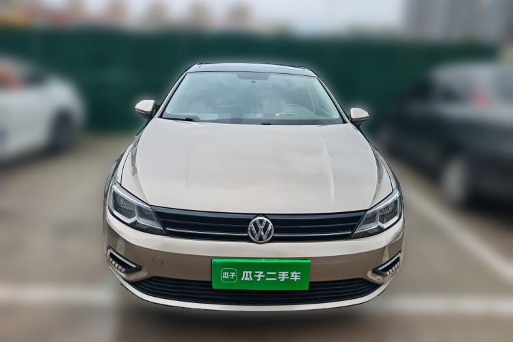 Used Volkswagen Lamando 2017 230TSI DSG Fashion Edition Front