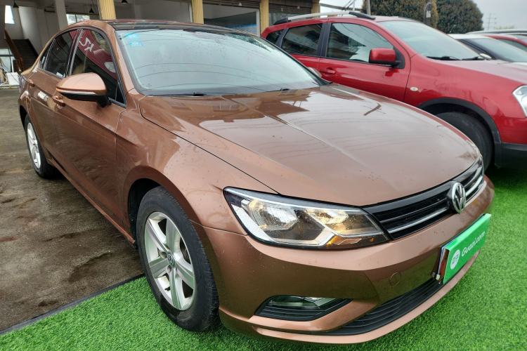 Used Volkswagen Lamando 2017 230TSI DSG Fashion Edition Front Right 45 Deg