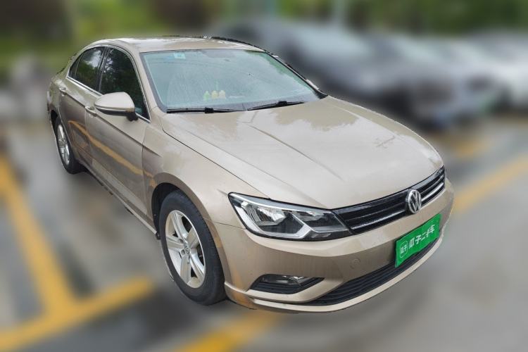 Used Volkswagen Lamando 2017 230TSI DSG Fashion Edition Front Right 45 Deg
