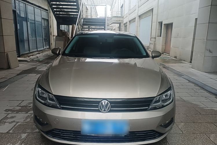 Used Volkswagen Lamando 2017 230TSI DSG Fashion Edition Front