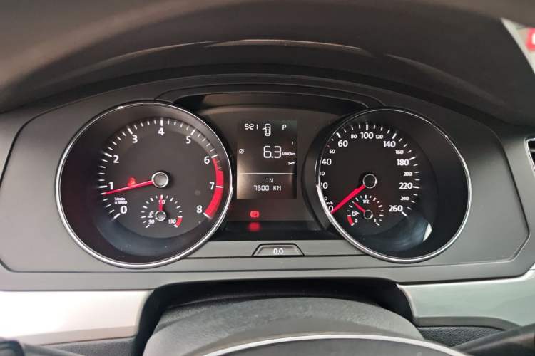 Used Volkswagen Lamando 2017 230TSI DSG Fashion Edition Instrument Cluster