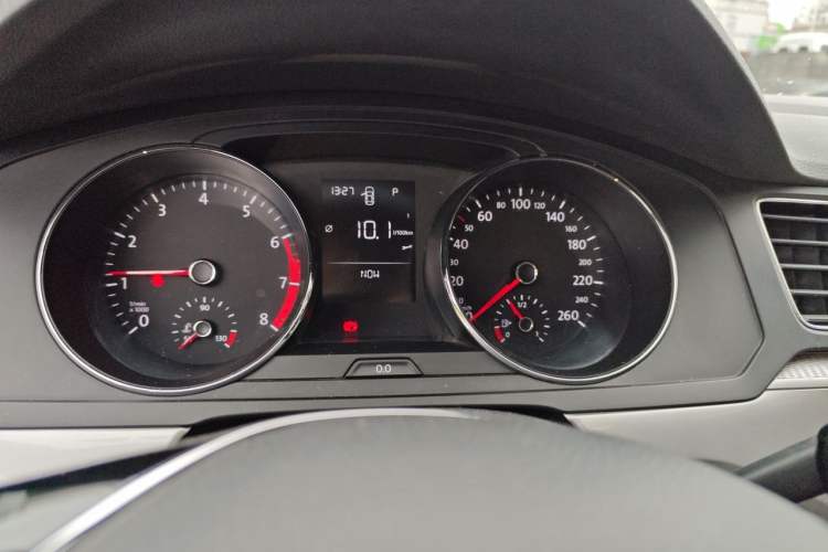 Used Volkswagen Lamando 2017 230TSI DSG Fashion Edition Instrument Cluster