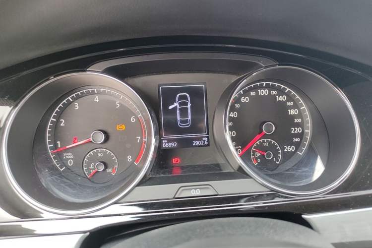 Used Volkswagen Lamando 2017 280TSI DSG Comfort Edition Instrument Cluster