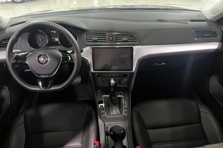Used Volkswagen Lamando 2017 230TSI DSG Fashion Edition Interior 4
