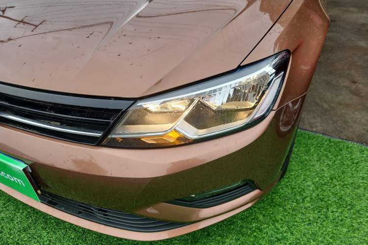 Used Volkswagen Lamando 2017 230TSI DSG Fashion Edition Left Front Headlight