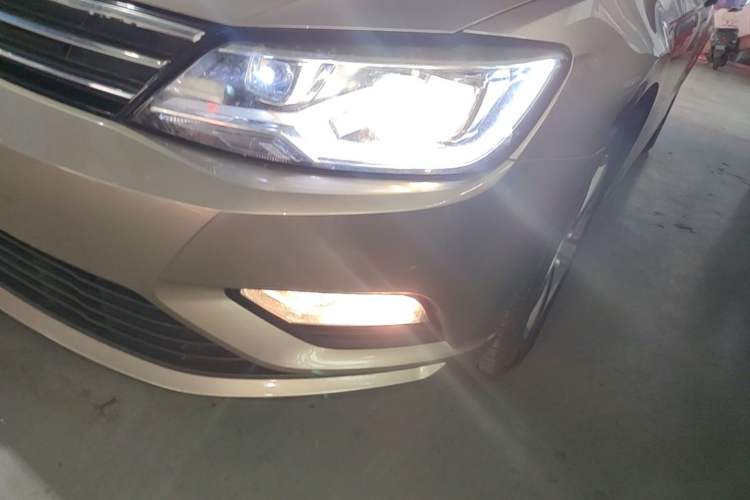 Used Volkswagen Lamando 2017 230TSI DSG Fashion Edition Left Front Headlight