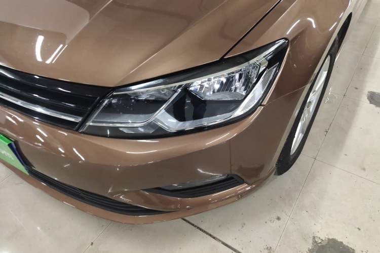 Used Volkswagen Lamando 2017 230TSI DSG Fashion Edition Left Front Headlight