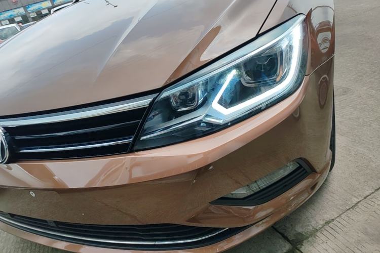 Used Volkswagen Lamando 2017 280TSI DSG Comfort Edition Left Front Headlight