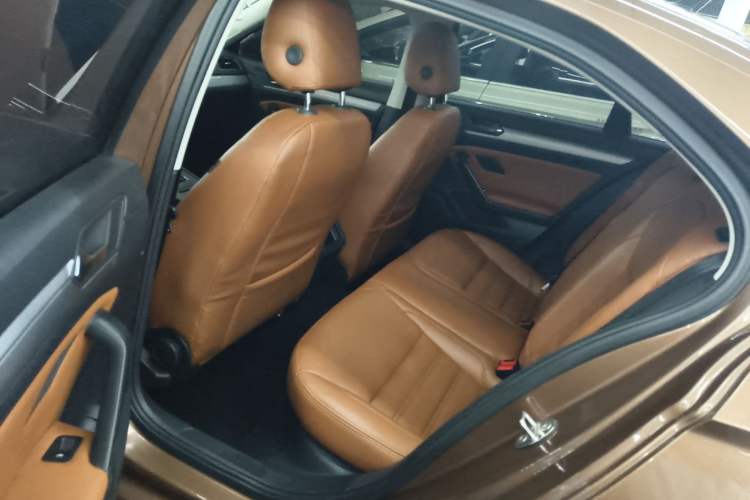 Used Volkswagen Lamando 2017 230TSI DSG Fashion Edition Left Rear Seat