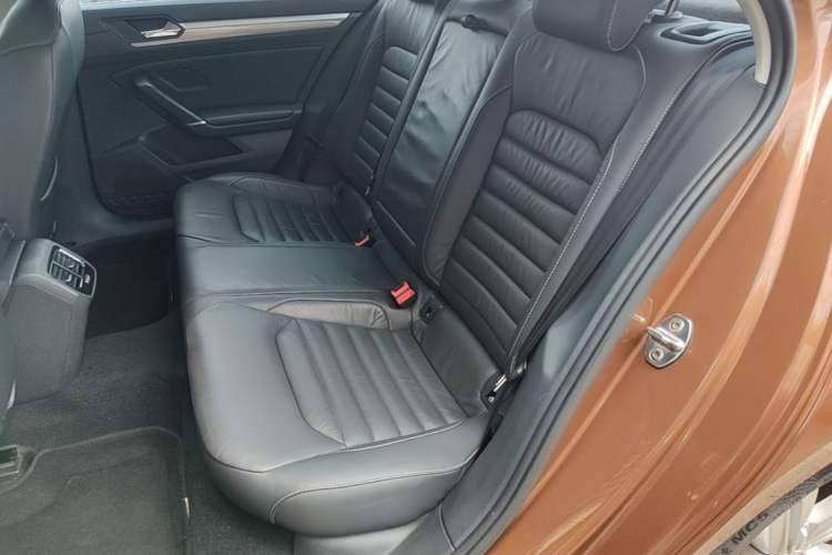 Used Volkswagen Lamando 2017 280TSI DSG Comfort Edition Left Rear Seat