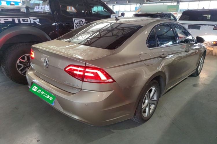 Used Volkswagen Lamando 2017 230TSI DSG Fashion Edition Rear Right 45 Deg