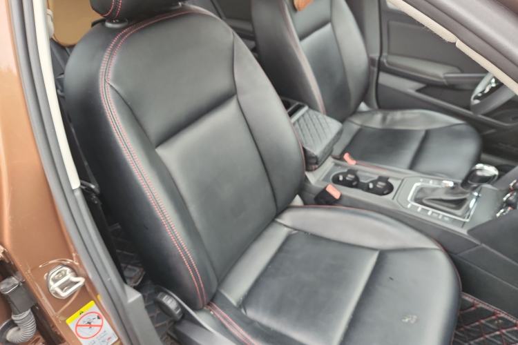 Used Volkswagen Lamando 2017 230TSI DSG Fashion Edition Right Front Seat