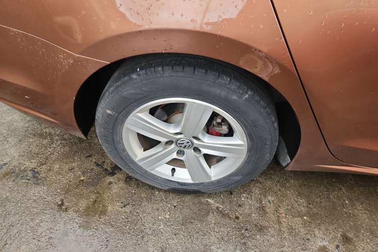 Used Volkswagen Lamando 2017 230TSI DSG Fashion Edition Right Rear Wheel Hub