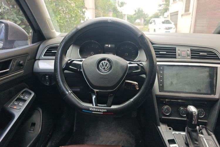 Used Volkswagen Lamando 2017 230TSI DSG Fashion Edition Steering Wheel