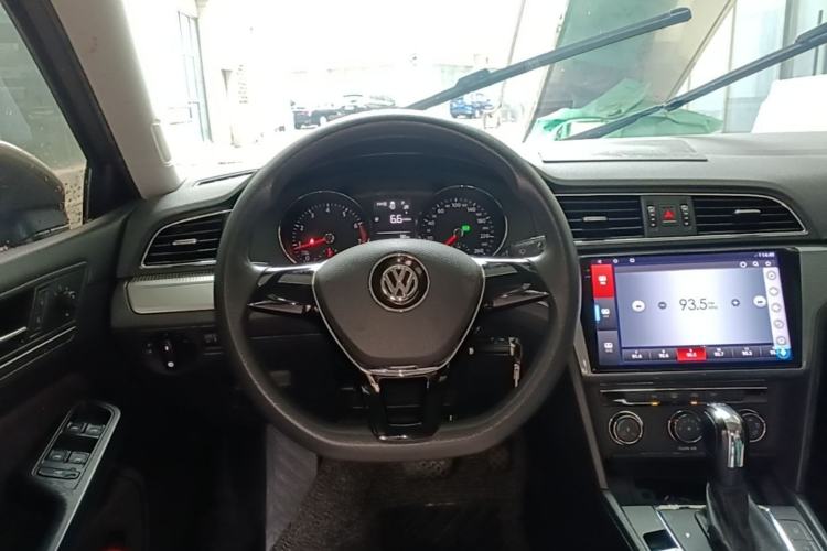 Used Volkswagen Lamando 2017 230TSI DSG Fashion Edition Steering Wheel