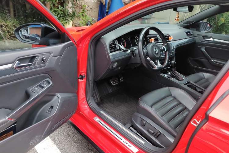 Used Volkswagen Lamando 2017 2.0T GTS Driver Seat