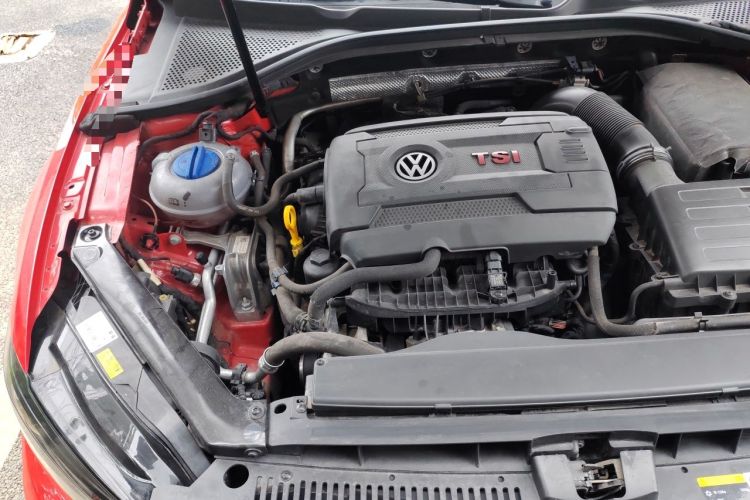 Used Volkswagen Lamando 2017 2.0T GTS Engine Bay Right